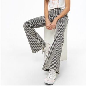Forever 21 Striped Flare Womens Denim Jeans Size 29 Black & White Fall Flirty